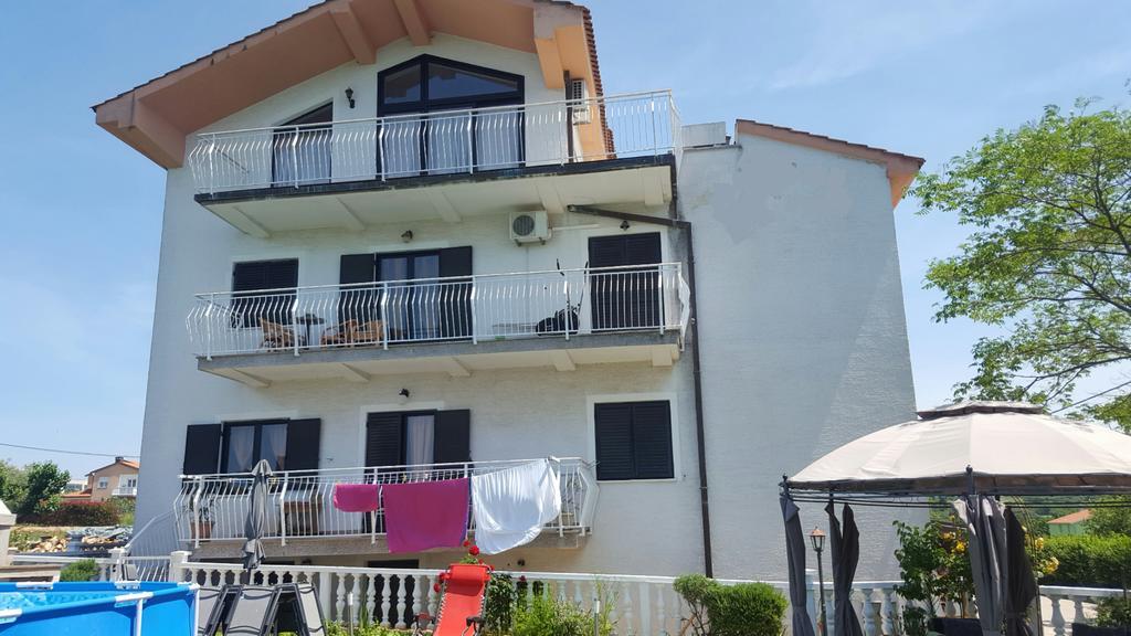 Apartments Valfontane Savudrija Εξωτερικό φωτογραφία